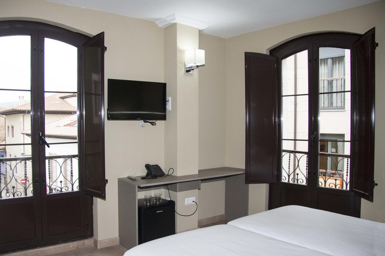 Hotel Areces Grado Bagian luar foto